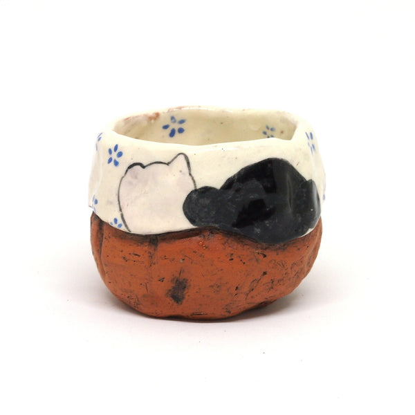 White Yunomi Tea Cup with Blue Flowers 16